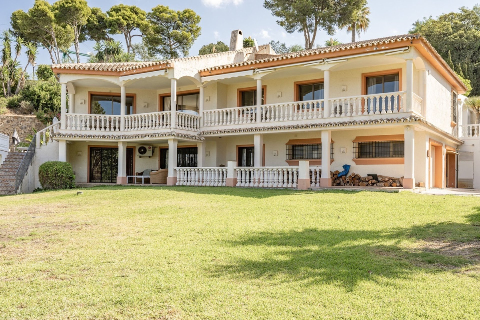 Wiederverkauf - Villa - Marbella - El Rosario