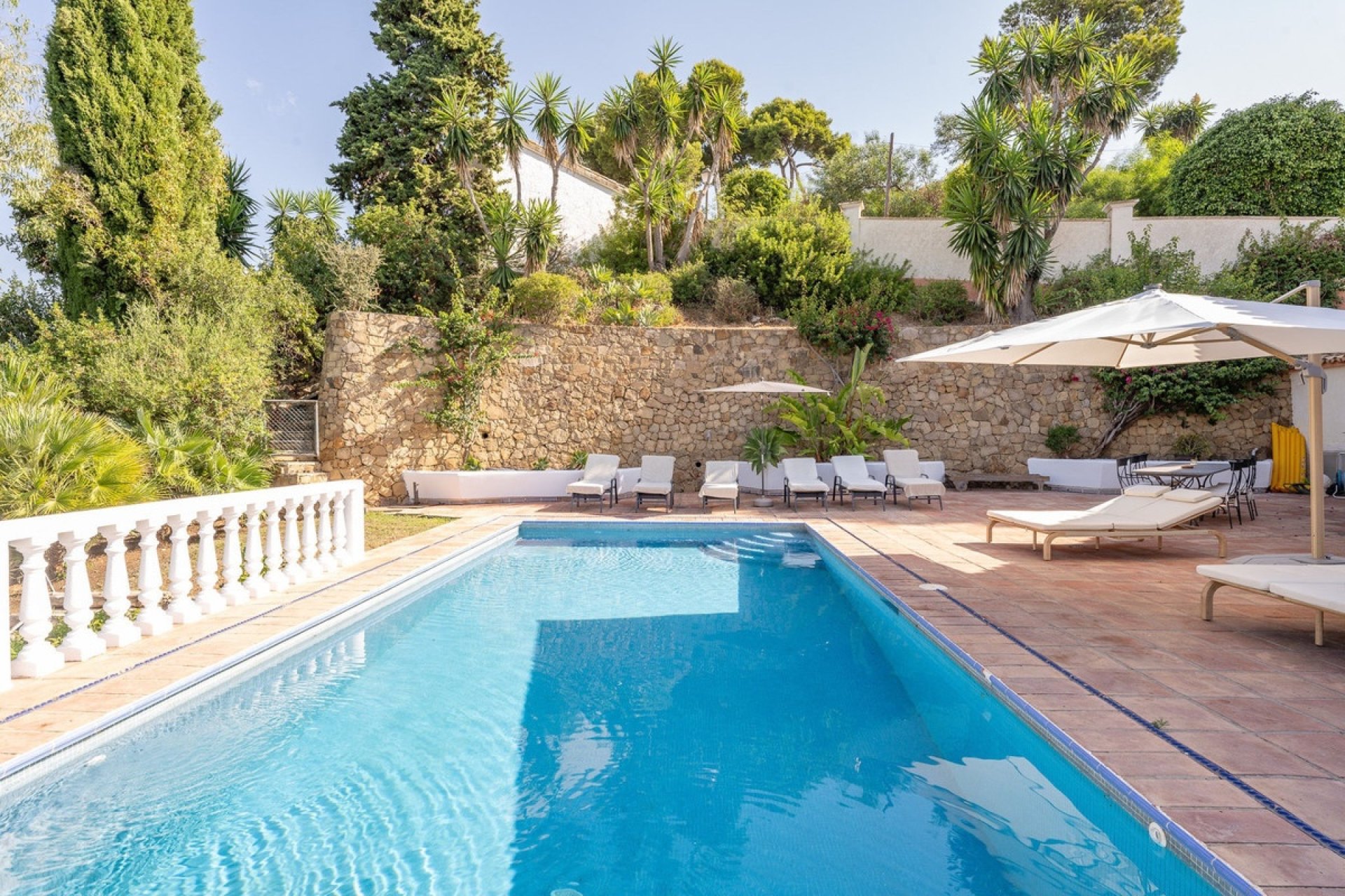 Wiederverkauf - Villa - Marbella - El Rosario