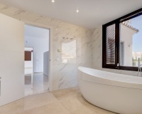 Wiederverkauf - Villa - Marbella - El Rosario