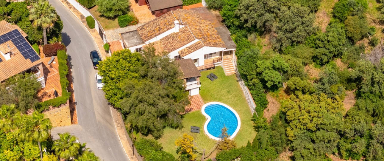 Wiederverkauf - Villa - Marbella - El Rosario