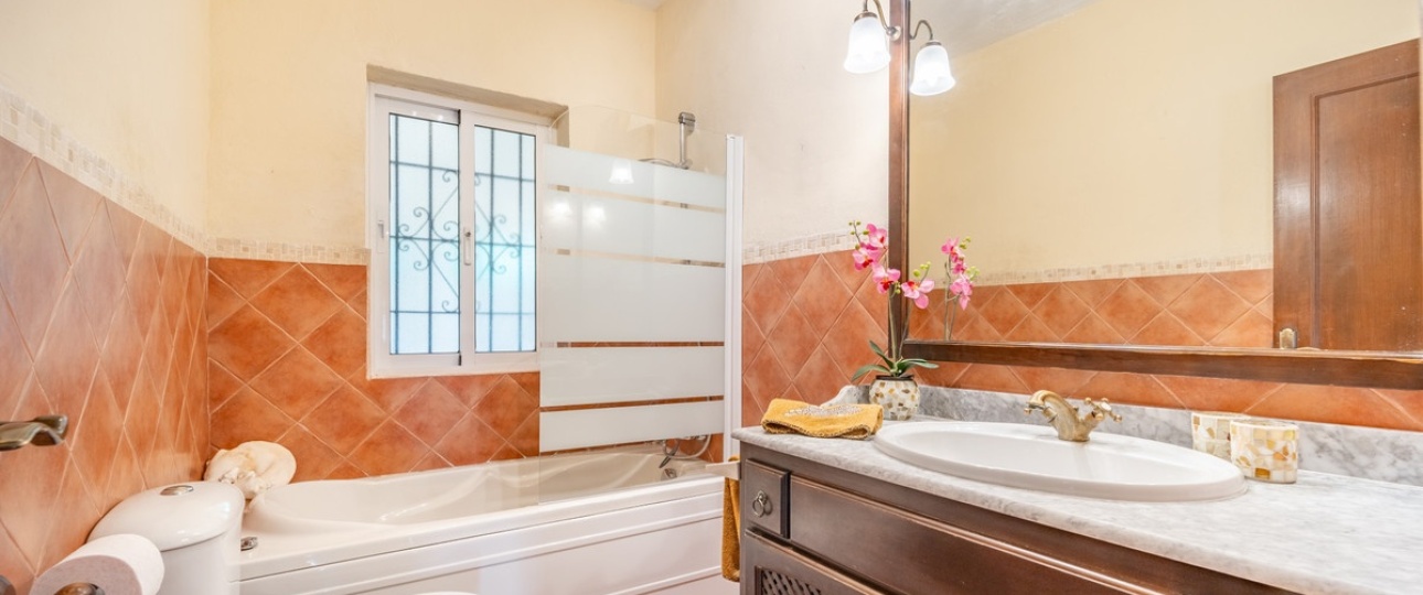 Wiederverkauf - Villa - Marbella - El Rosario