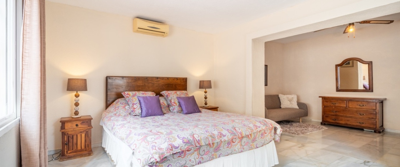 Wiederverkauf - Villa - Marbella - El Rosario