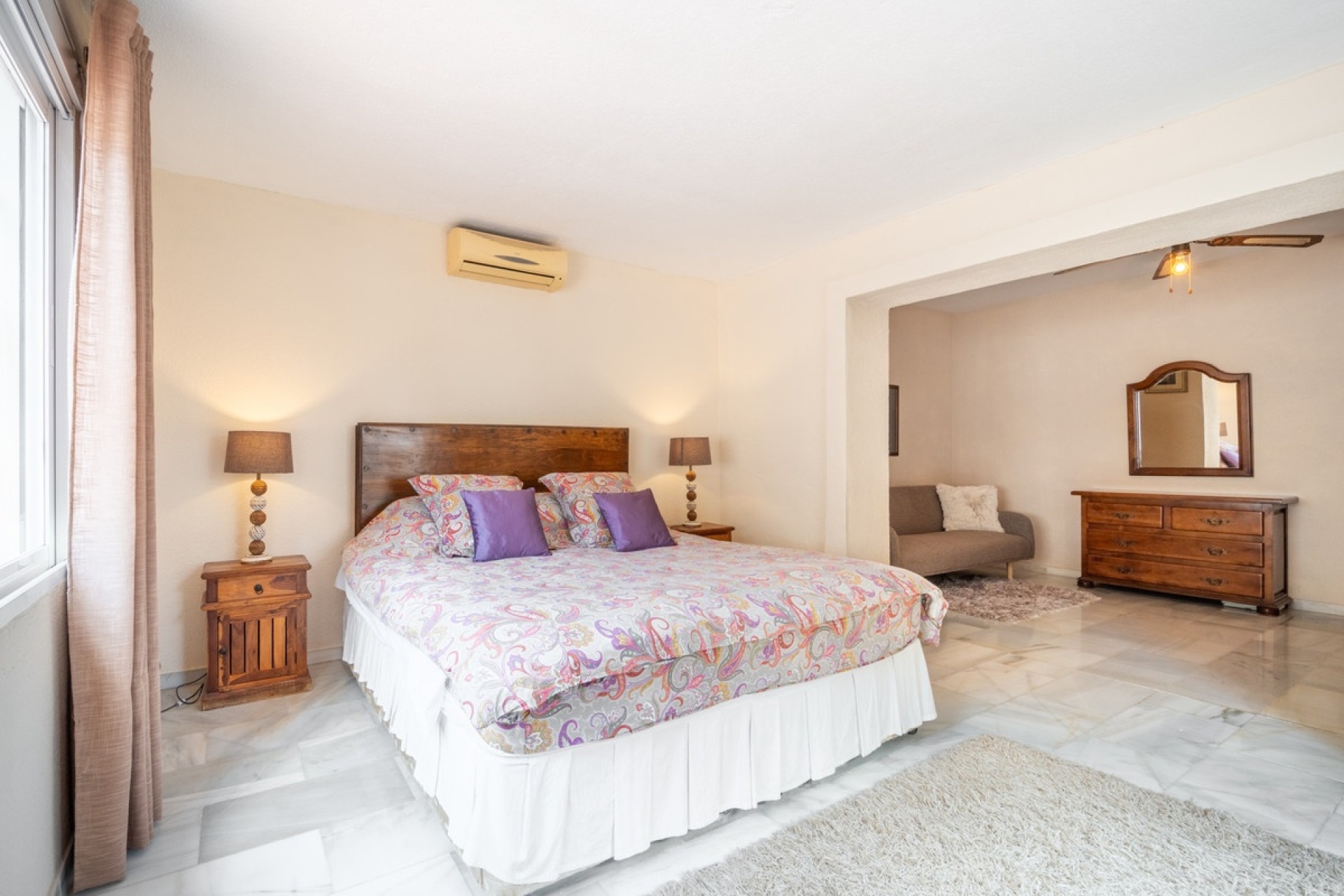 Wiederverkauf - Villa - Marbella - El Rosario