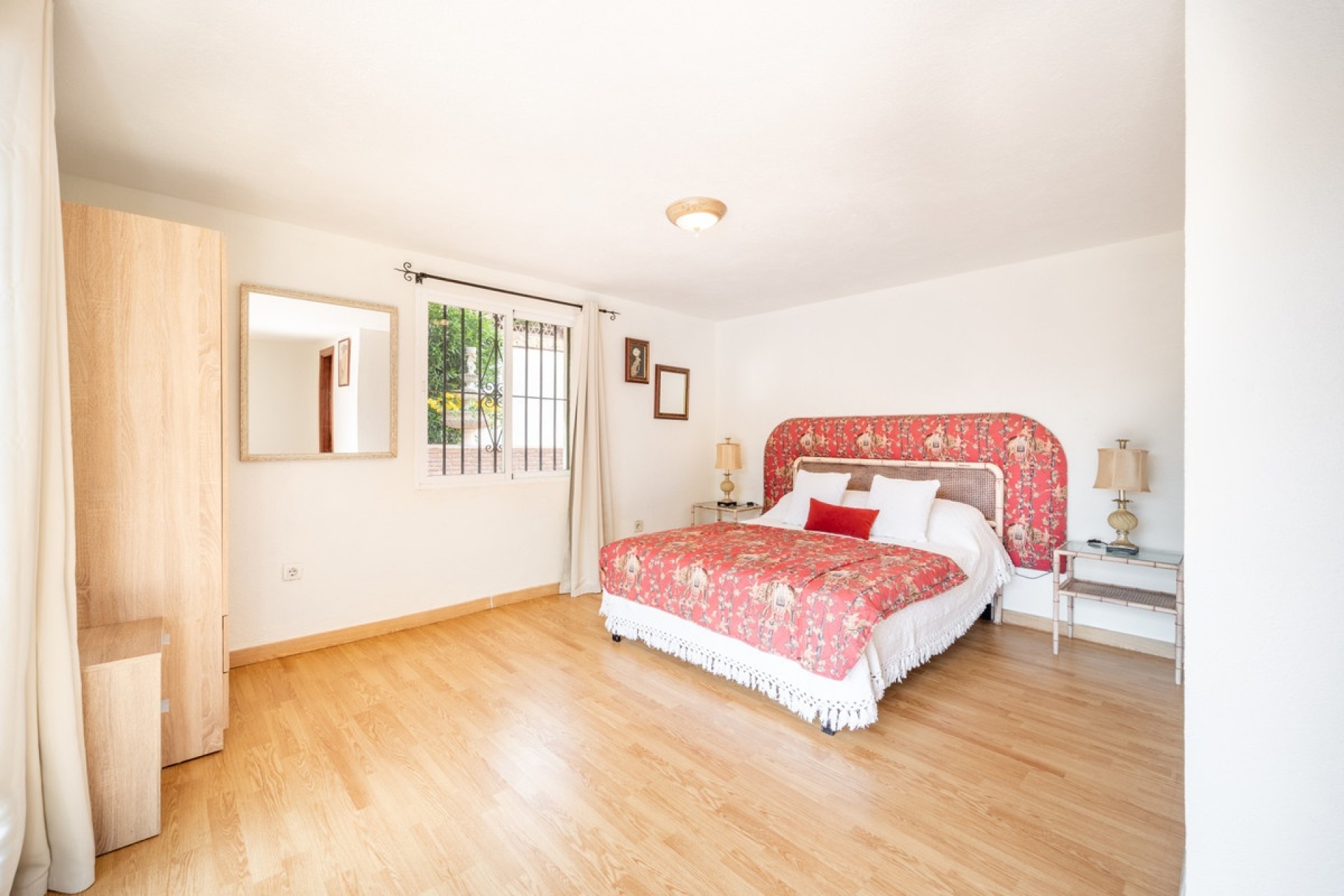 Wiederverkauf - Villa - Marbella - El Rosario