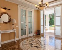 Wiederverkauf - Villa - Marbella - El Rosario