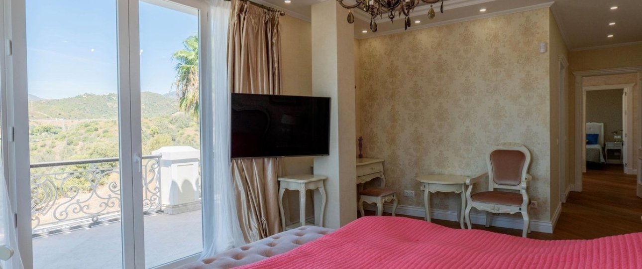 Wiederverkauf - Villa - Marbella - El Rosario