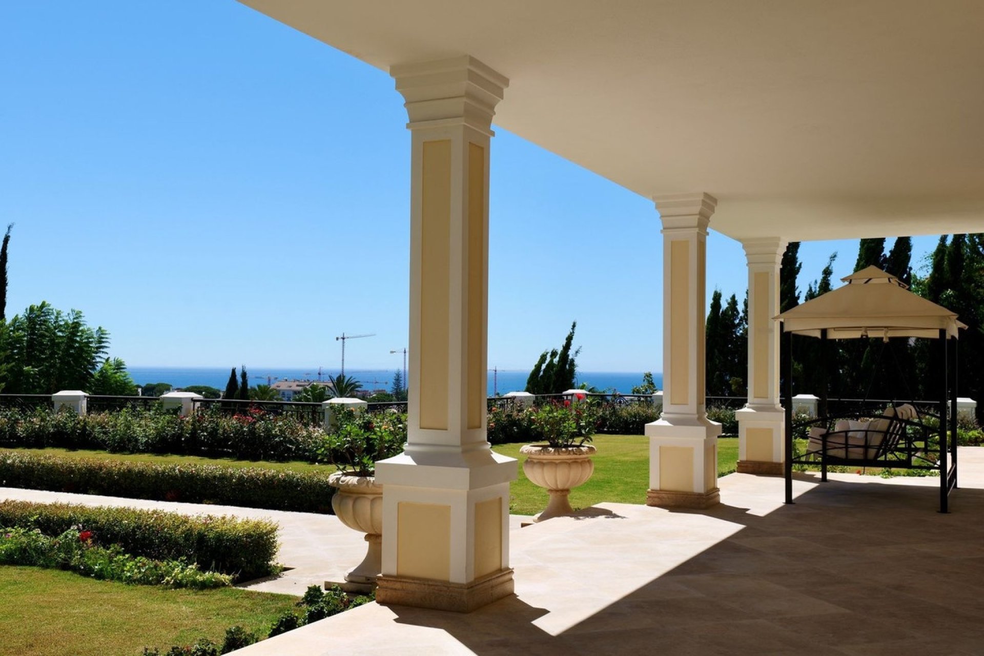 Wiederverkauf - Villa - Marbella - El Rosario