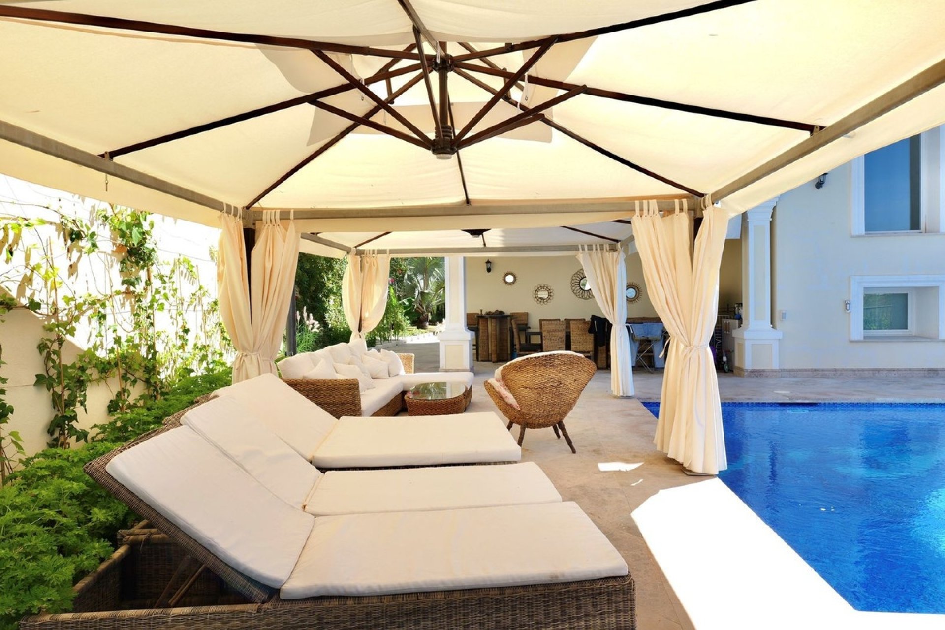 Wiederverkauf - Villa - Marbella - El Rosario