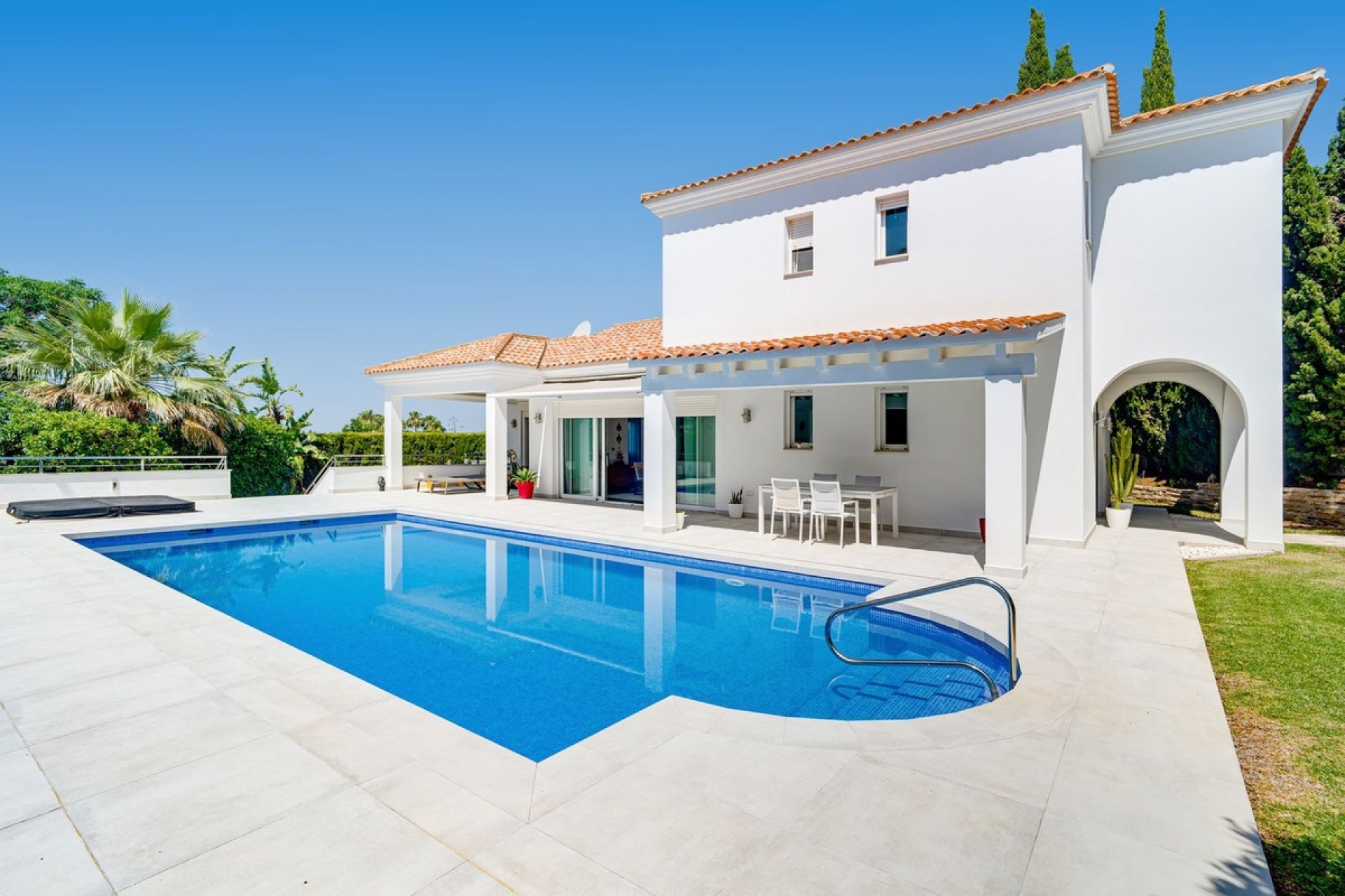 Wiederverkauf - Villa - Marbella - El Rosario