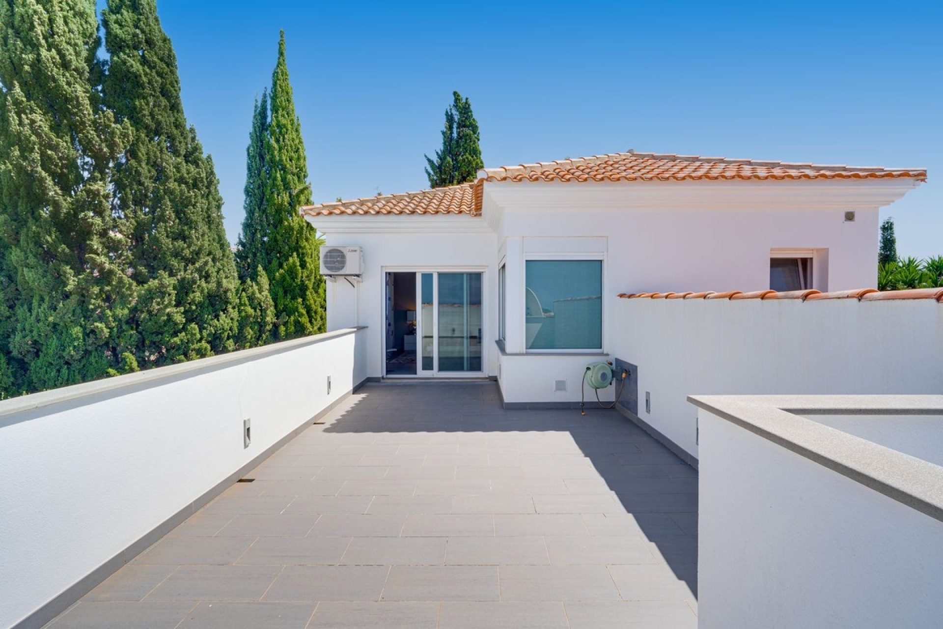 Wiederverkauf - Villa - Marbella - El Rosario