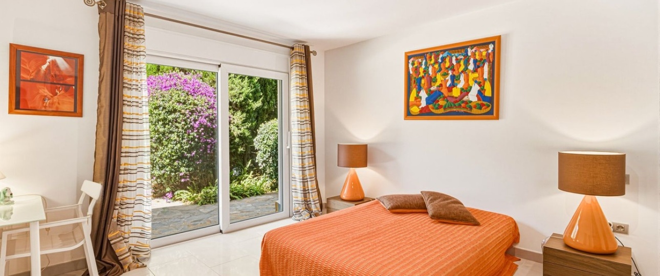 Wiederverkauf - Villa - Marbella - El Rosario