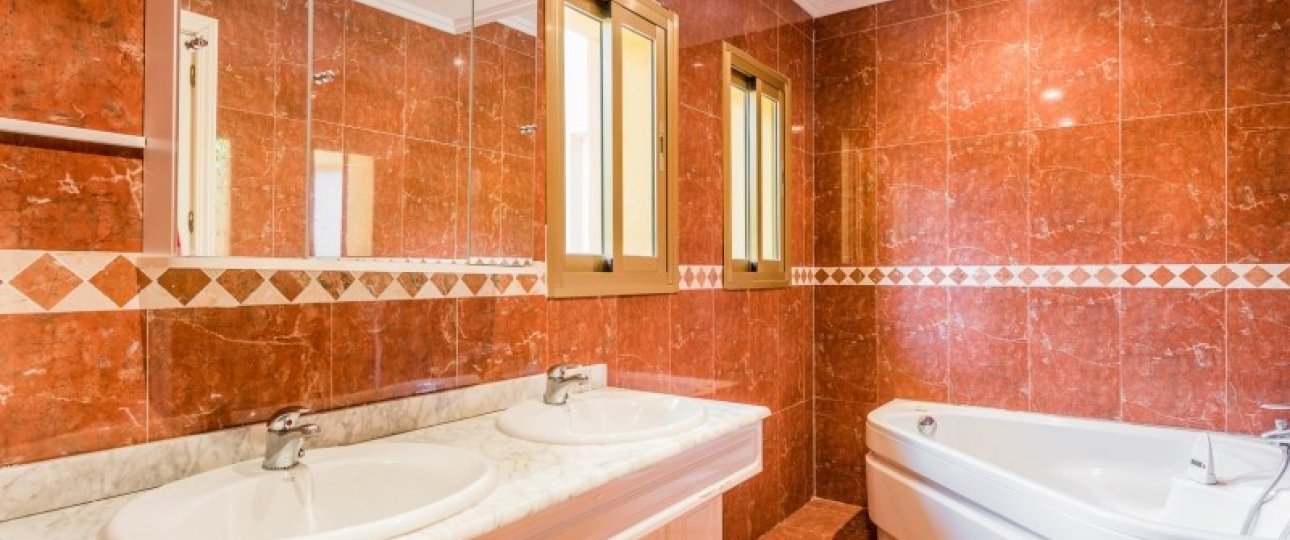 Wiederverkauf - Villa - Marbella - El Rosario