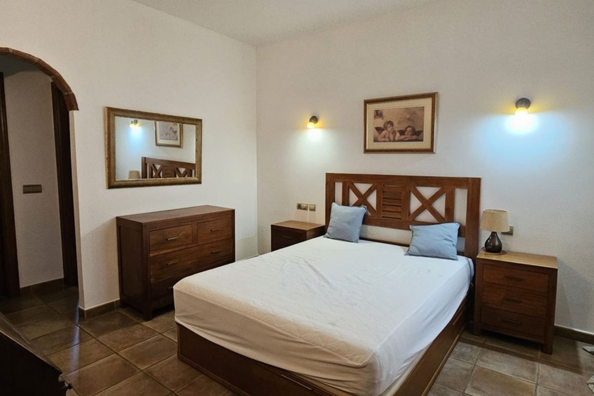 Wiederverkauf - Villa - Marbella - El Rosario