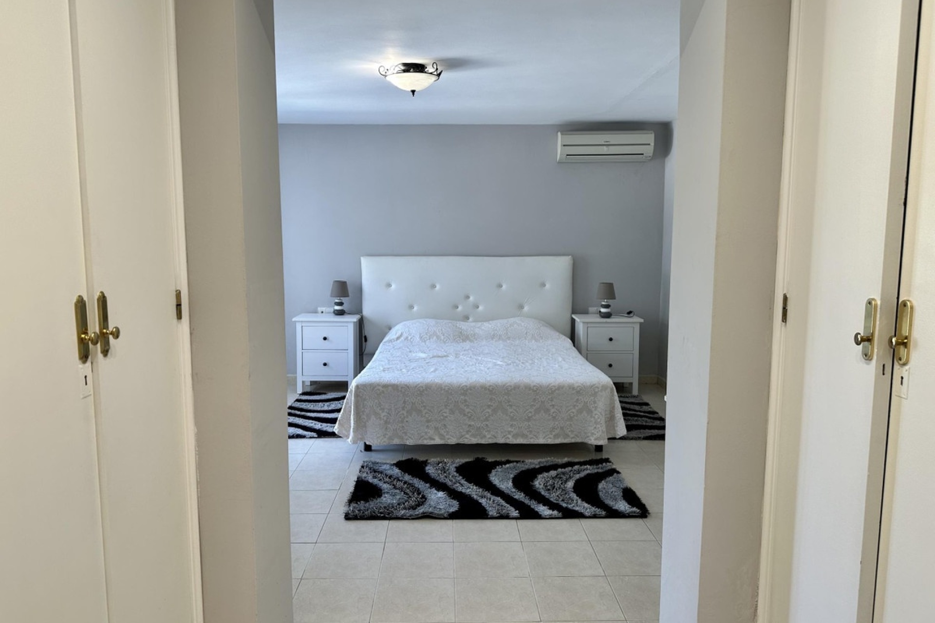 Wiederverkauf - Villa - Marbella - El Rosario