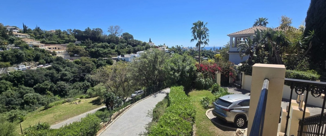 Wiederverkauf - Villa - Marbella - El Rosario