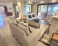 Wiederverkauf - Villa - Marbella - El Rosario