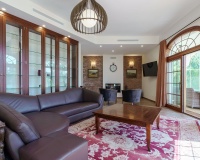 Wiederverkauf - Villa - Marbella - El Rosario
