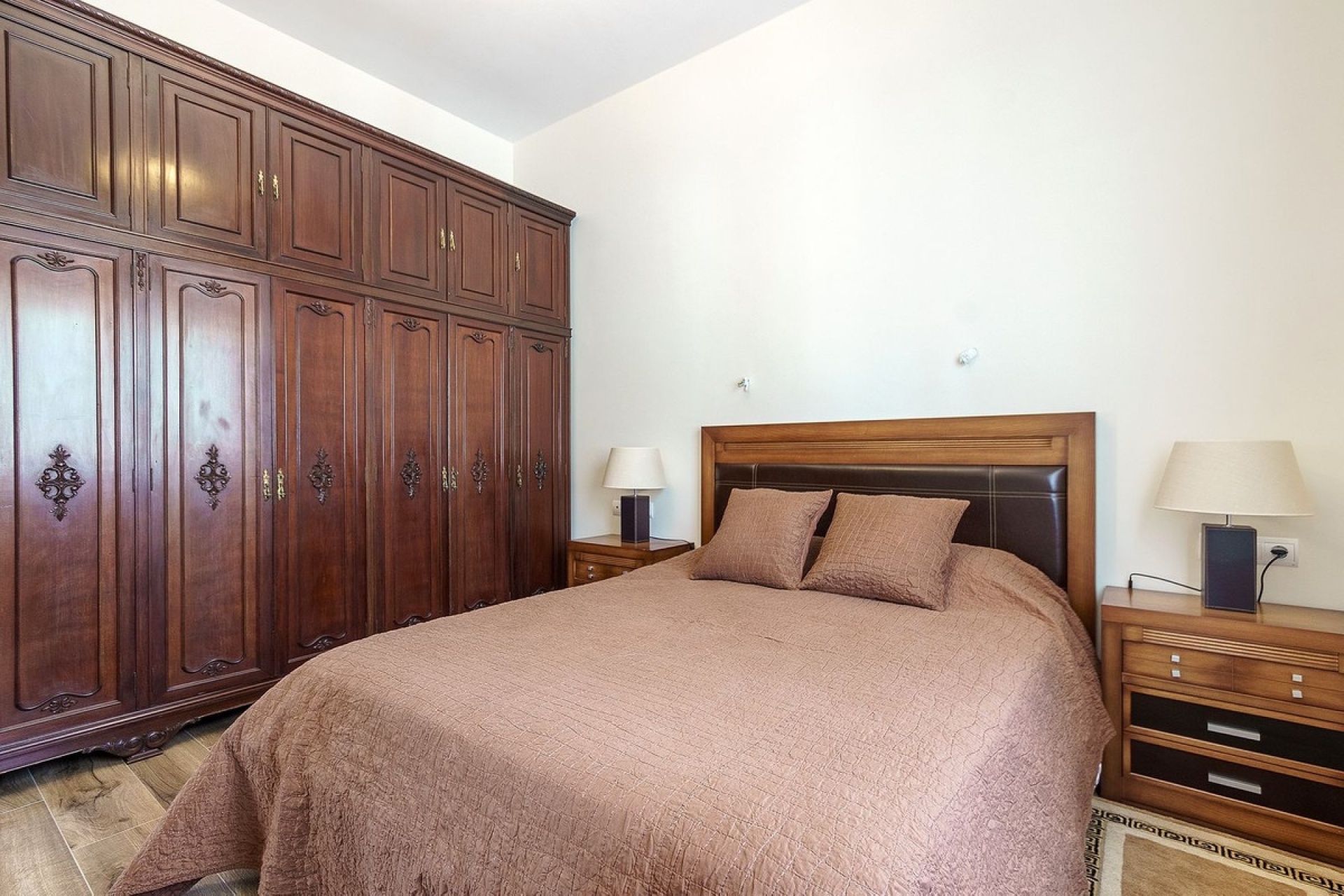 Wiederverkauf - Villa - Marbella - El Rosario