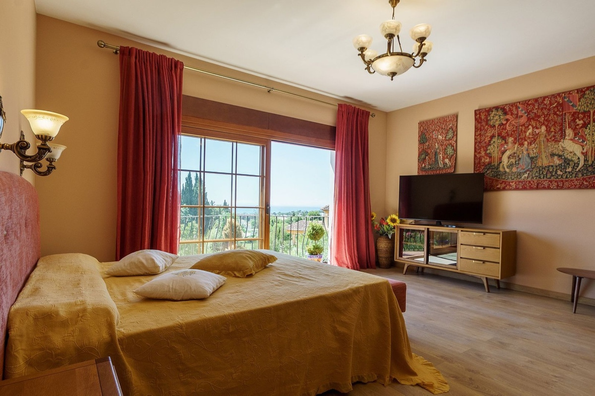 Wiederverkauf - Villa - Marbella - El Rosario