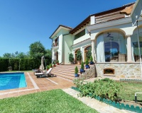 Wiederverkauf - Villa - Marbella - El Rosario