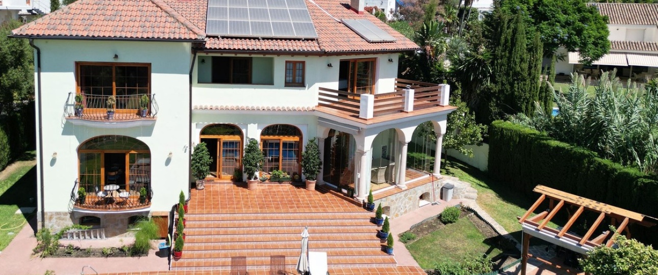 Wiederverkauf - Villa - Marbella - El Rosario