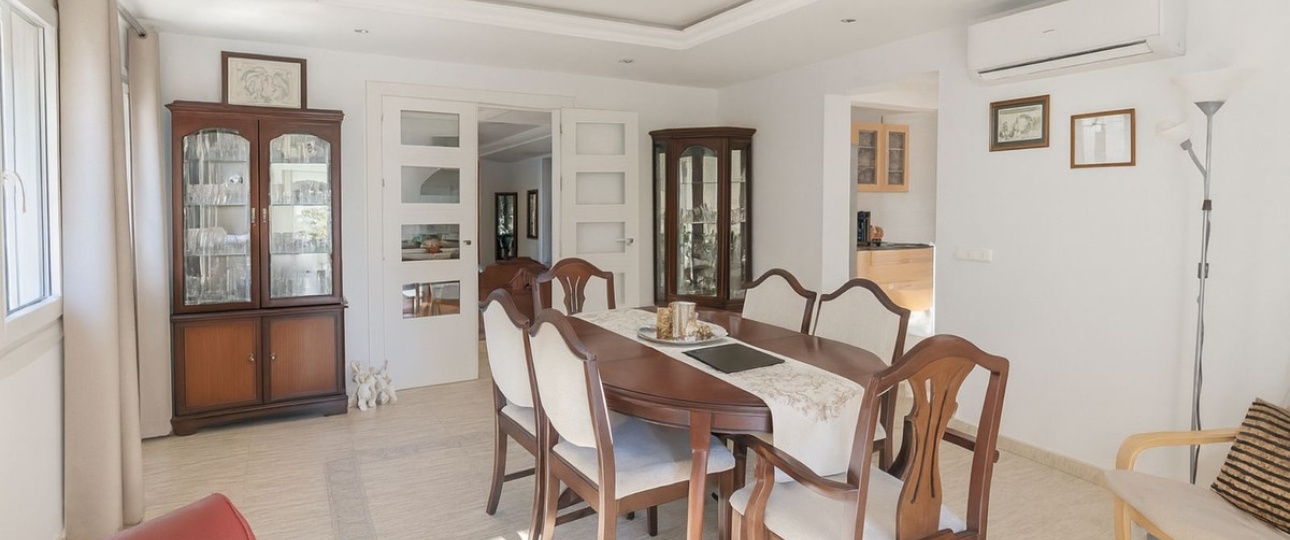 Wiederverkauf - Villa - Marbella - El Rosario