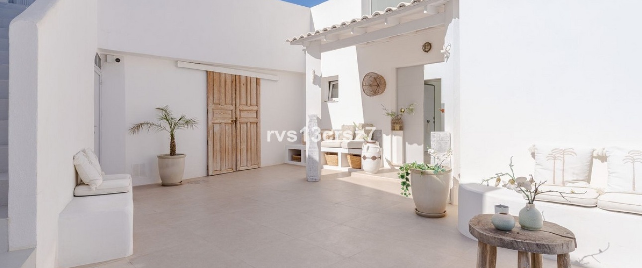 Wiederverkauf - Villa - Marbella - El Rosario