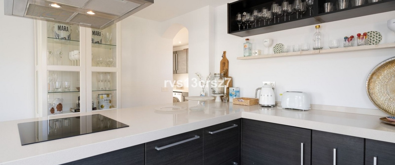 Wiederverkauf - Villa - Marbella - El Rosario