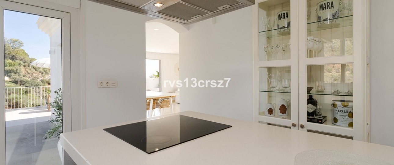 Wiederverkauf - Villa - Marbella - El Rosario