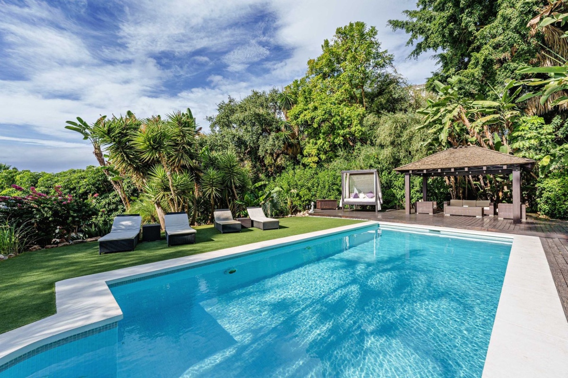 Wiederverkauf - Villa - Marbella - El Rosario