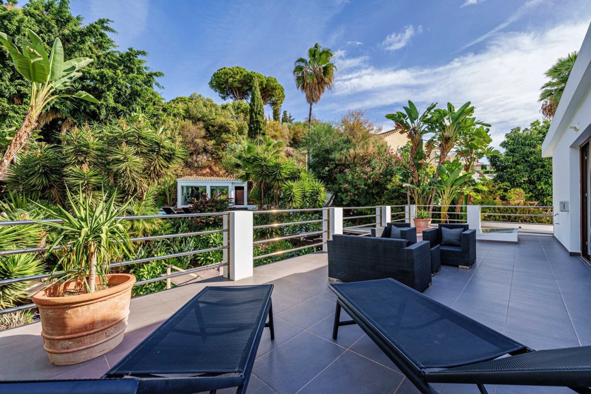 Wiederverkauf - Villa - Marbella - El Rosario