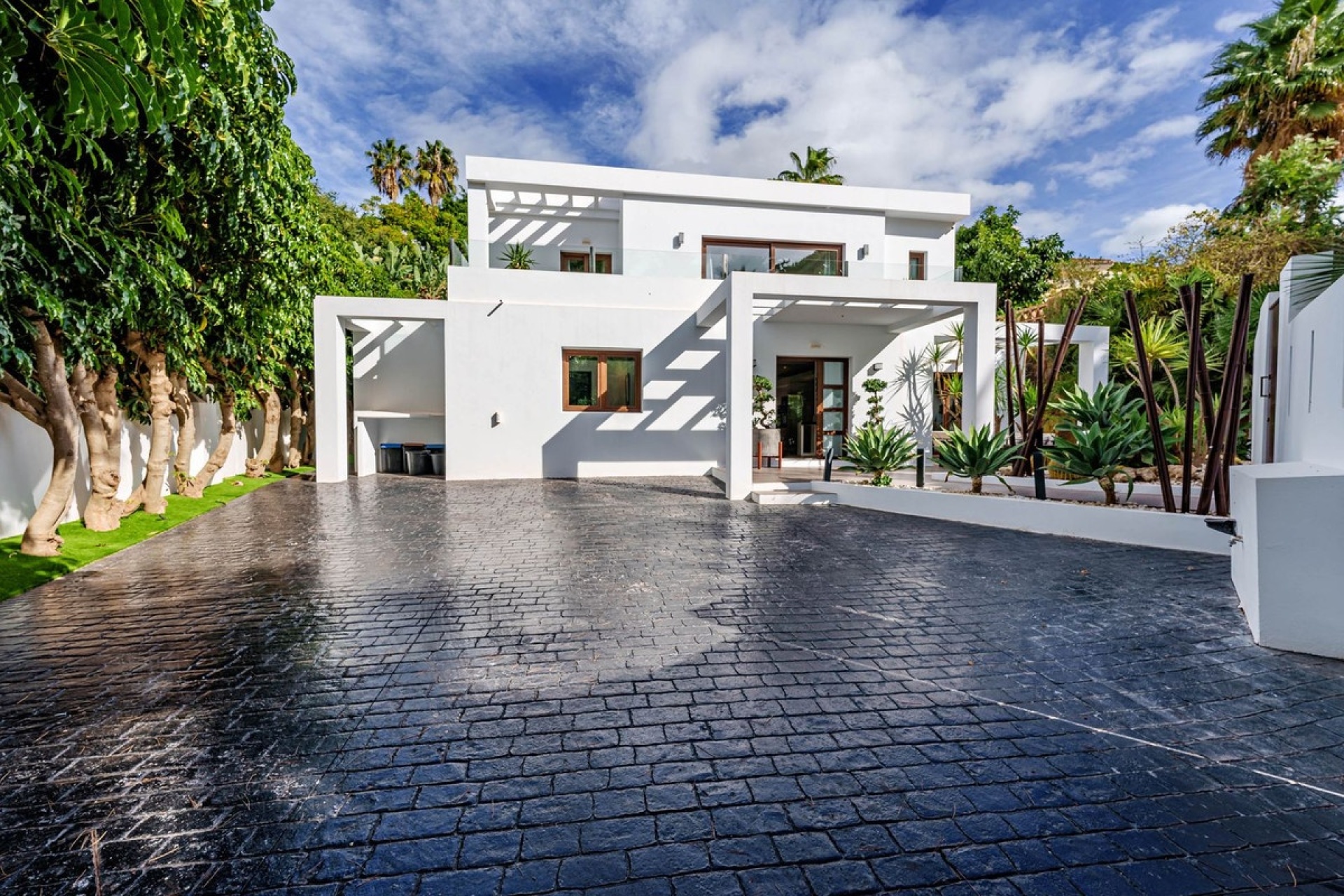 Wiederverkauf - Villa - Marbella - El Rosario