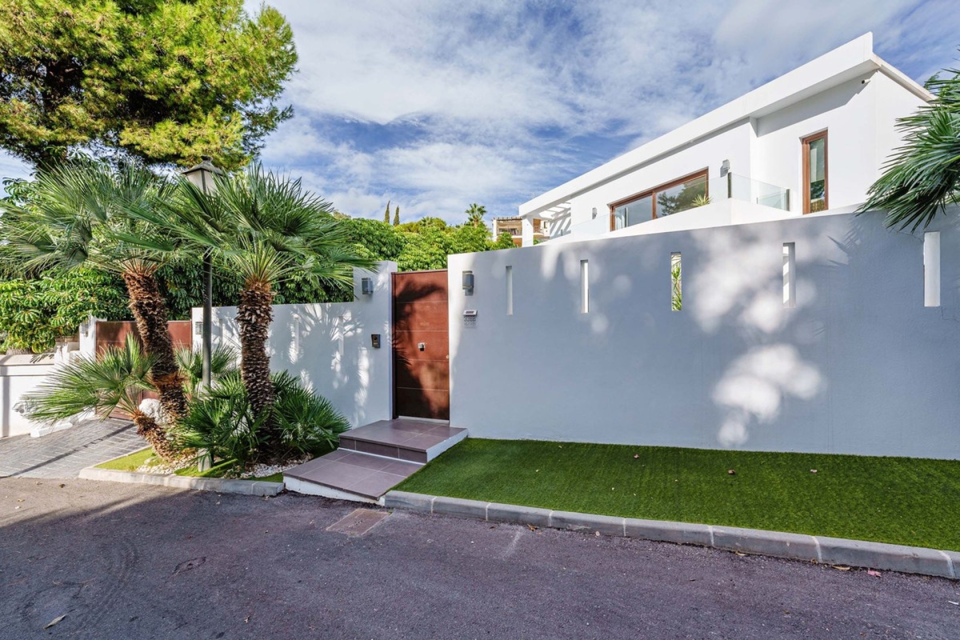 Wiederverkauf - Villa - Marbella - El Rosario