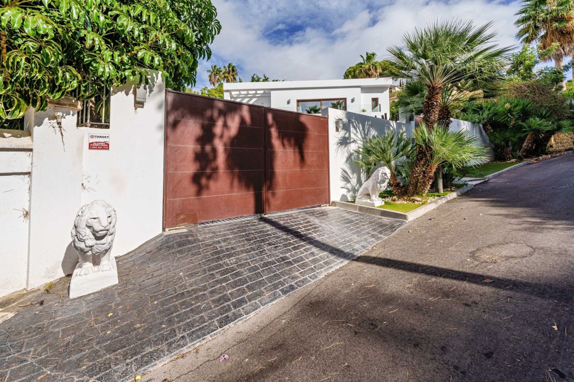 Wiederverkauf - Villa - Marbella - El Rosario