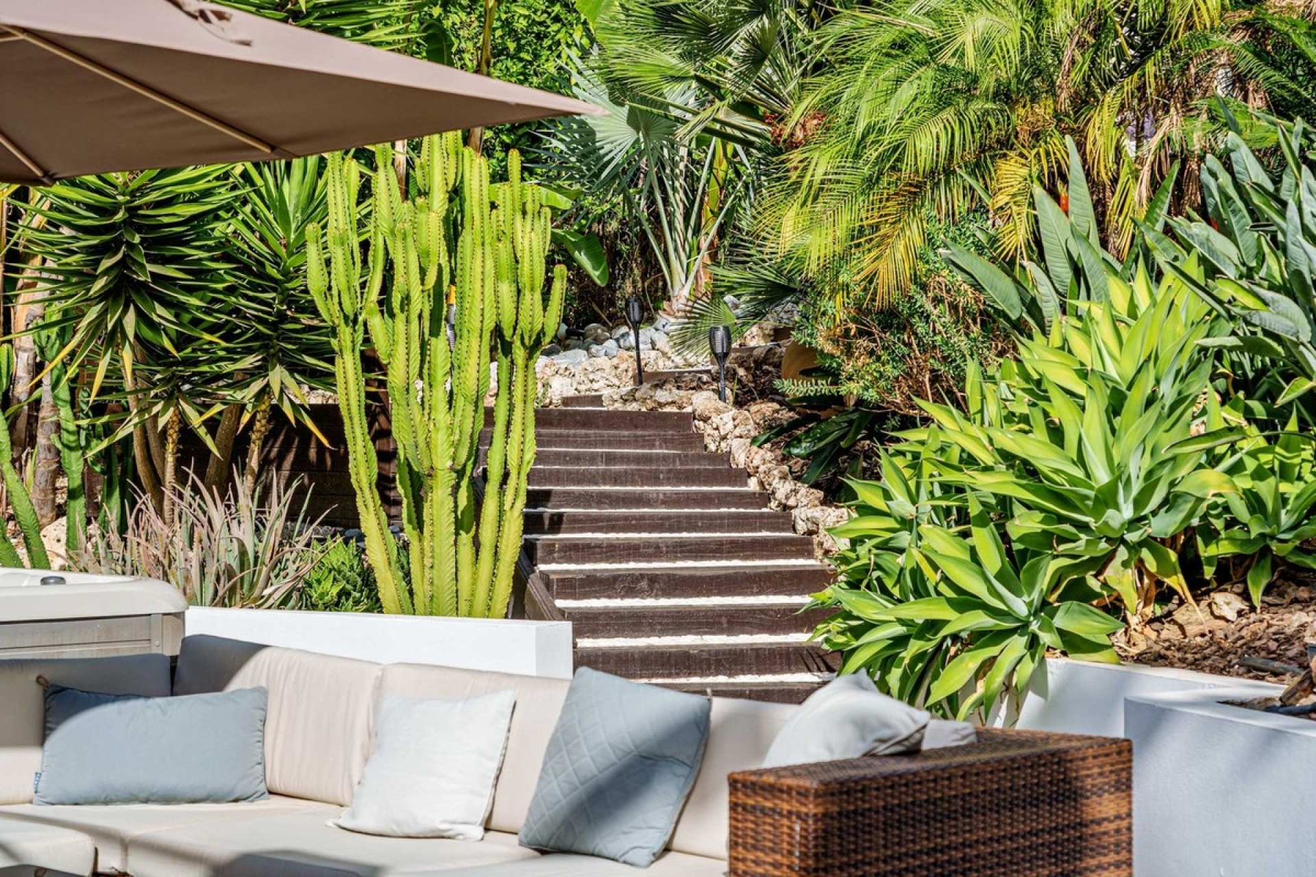 Wiederverkauf - Villa - Marbella - El Rosario