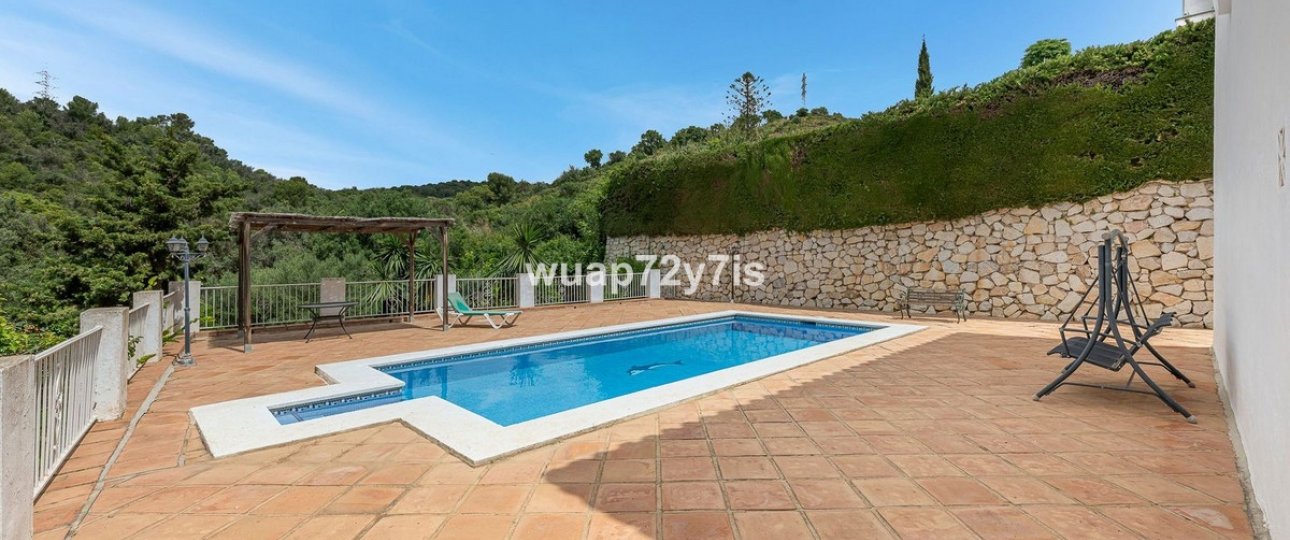 Wiederverkauf - Villa - Marbella - El Rosario