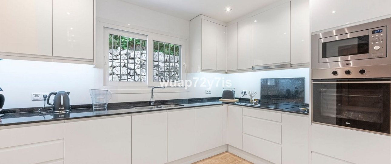 Wiederverkauf - Villa - Marbella - El Rosario