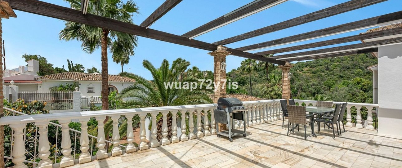 Wiederverkauf - Villa - Marbella - El Rosario