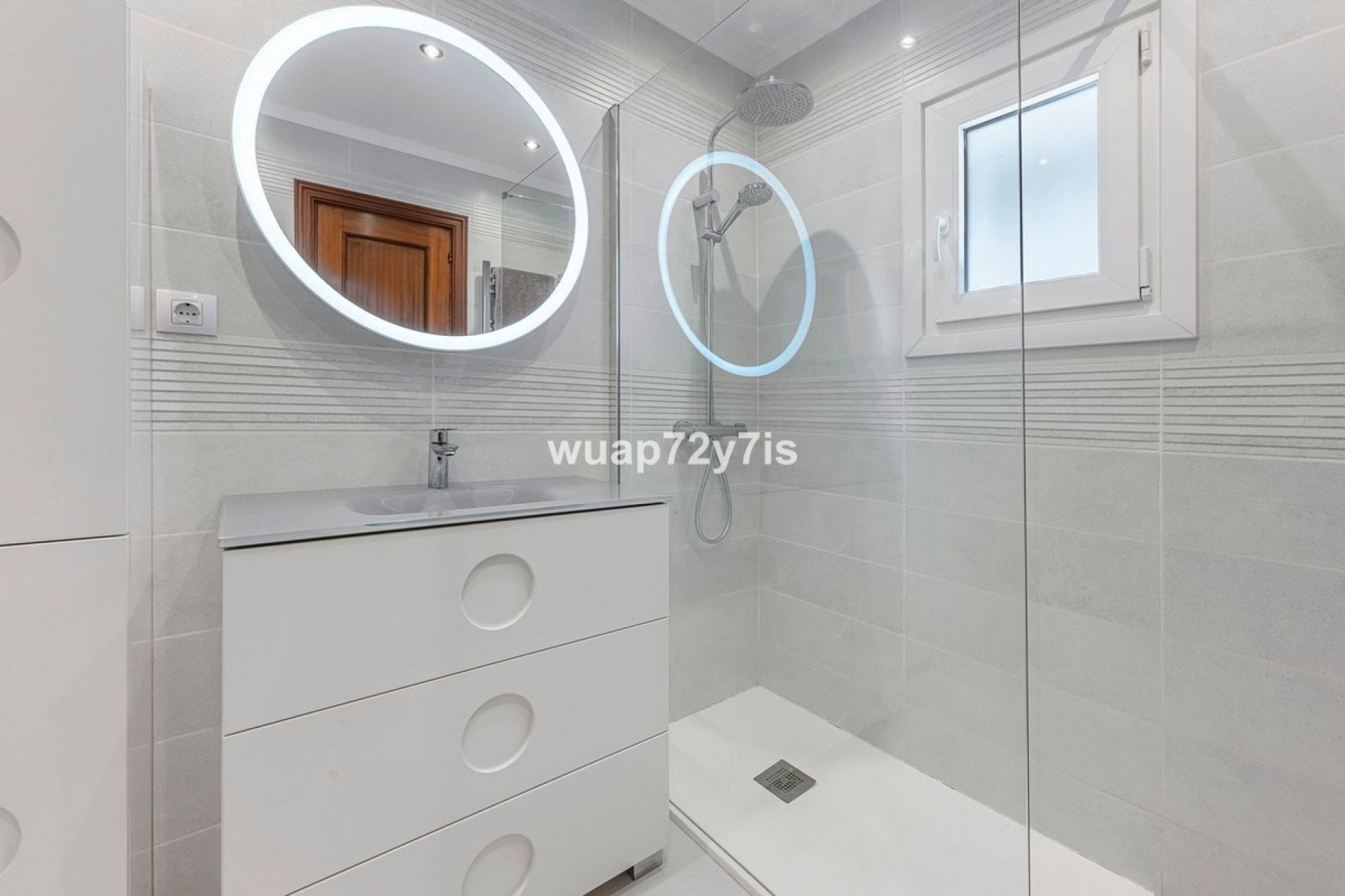 Wiederverkauf - Villa - Marbella - El Rosario