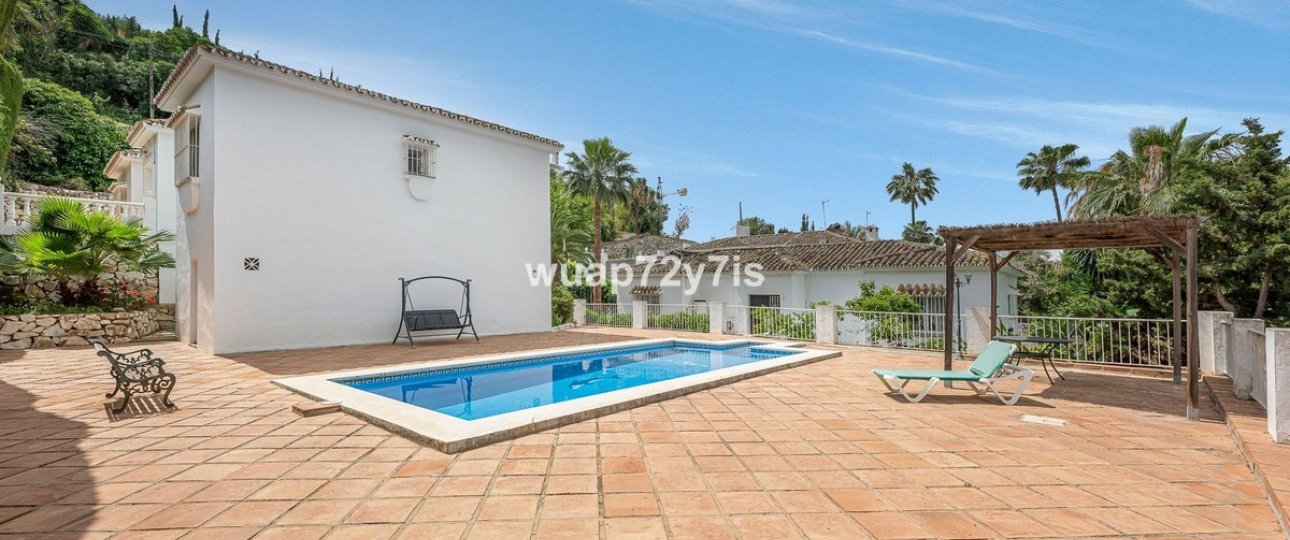 Wiederverkauf - Villa - Marbella - El Rosario