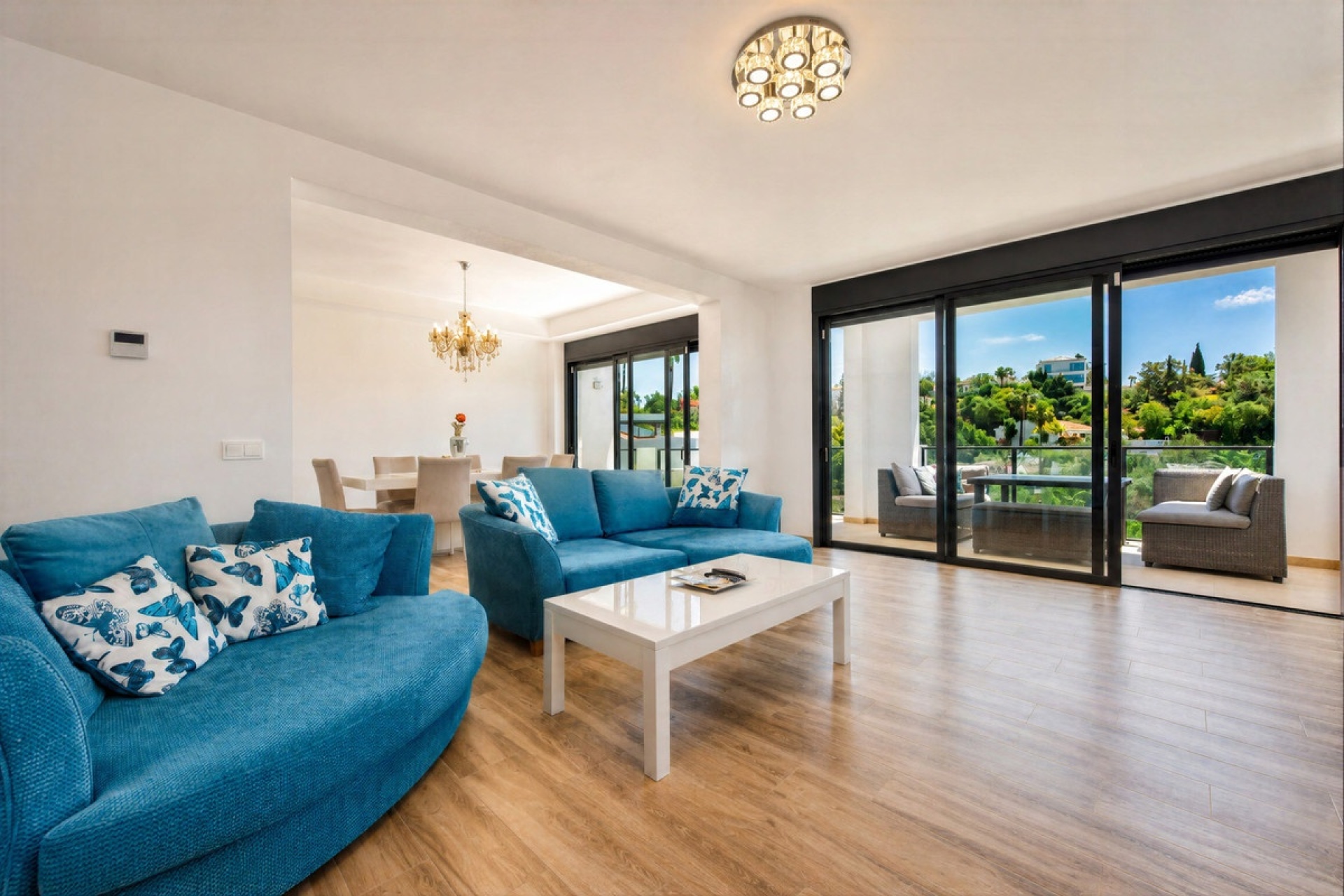 Wiederverkauf - Villa - Marbella - El Rosario