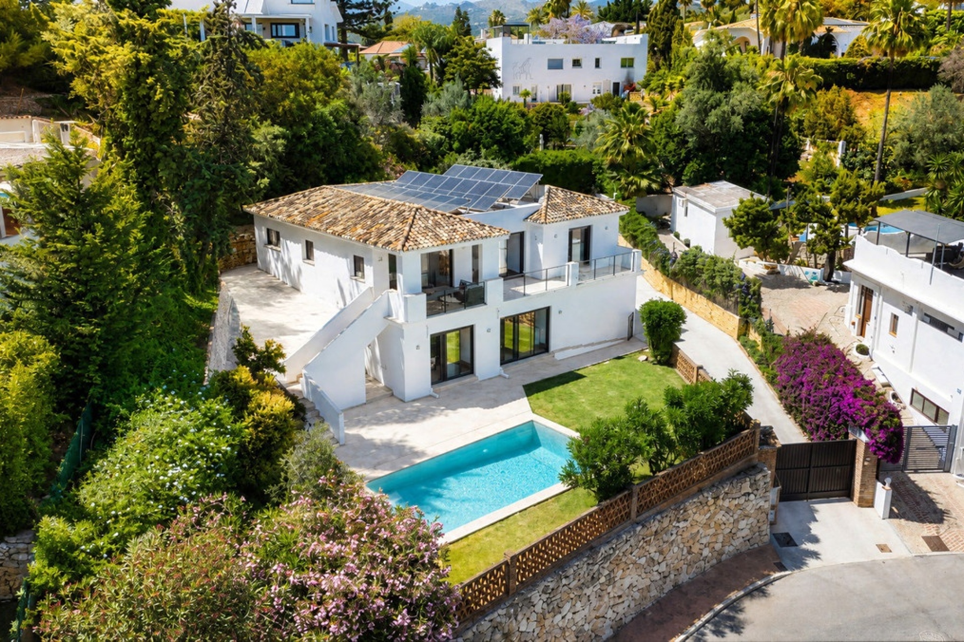 Wiederverkauf - Villa - Marbella - El Rosario