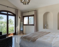 Wiederverkauf - Villa - Marbella - El Rosario