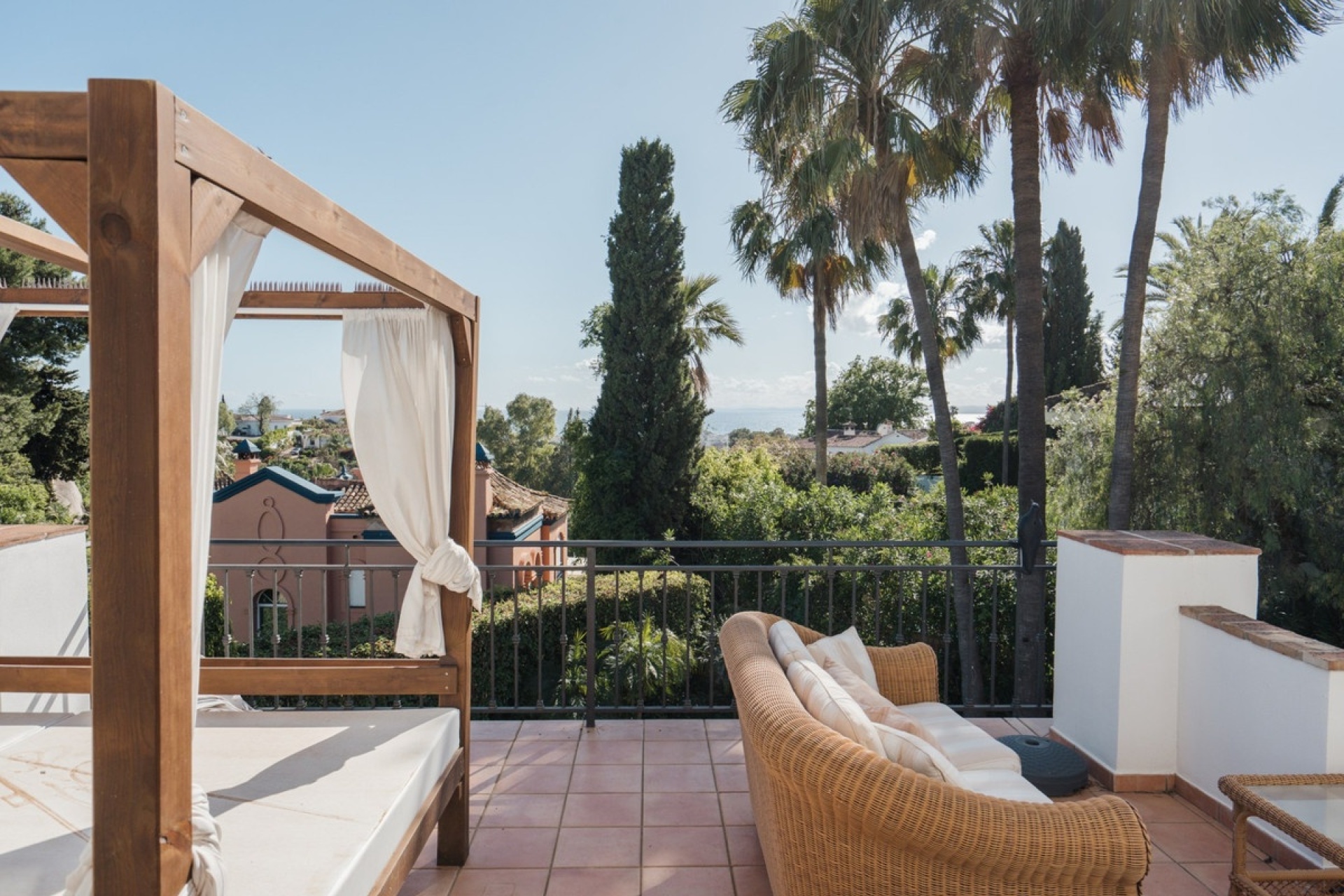 Wiederverkauf - Villa - Marbella - El Rosario