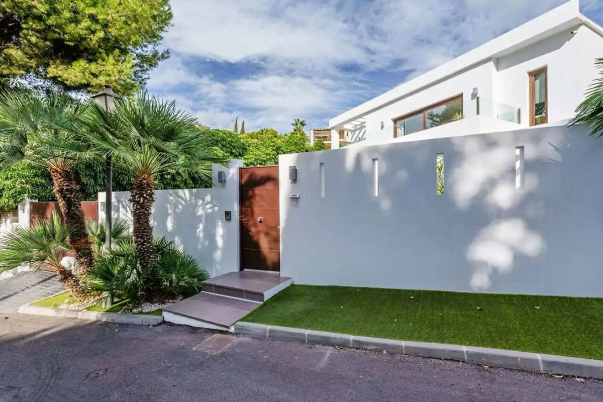 Wiederverkauf - Villa - Marbella - El Rosario