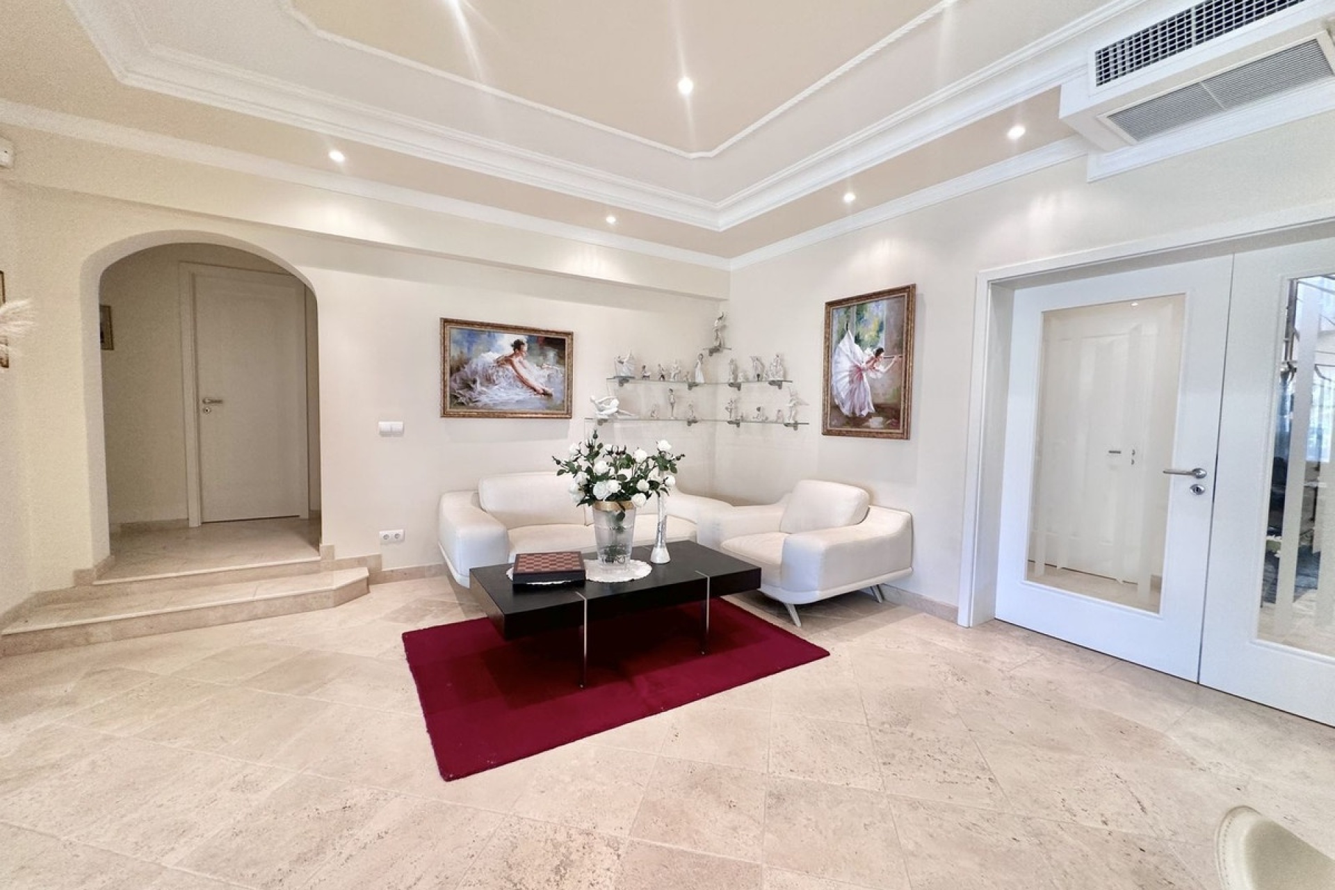 Wiederverkauf - Villa - Marbella - El Rosario