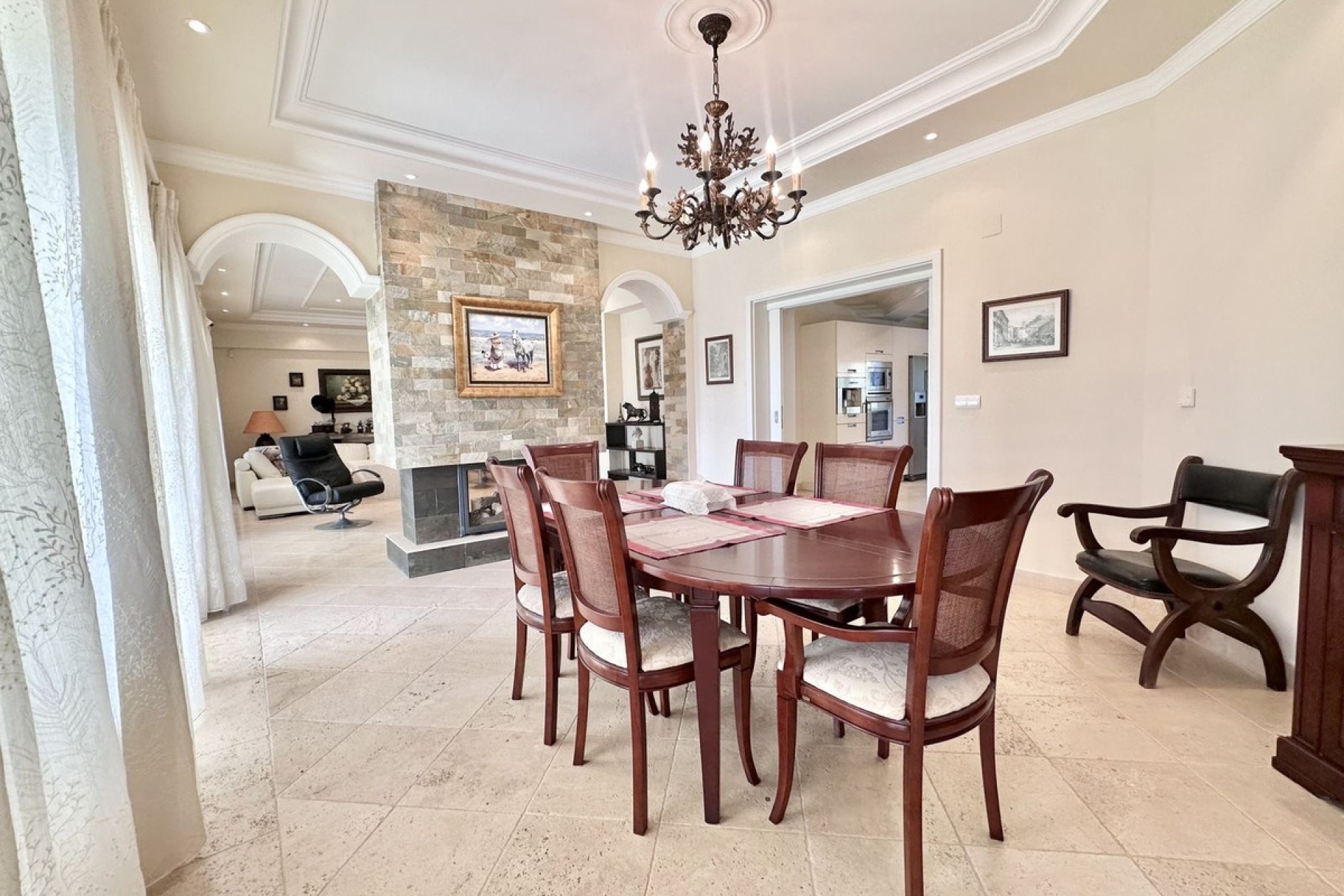 Wiederverkauf - Villa - Marbella - El Rosario