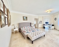 Wiederverkauf - Villa - Marbella - El Rosario