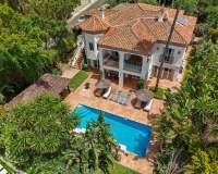 Wiederverkauf - Villa - Marbella - El Rosario
