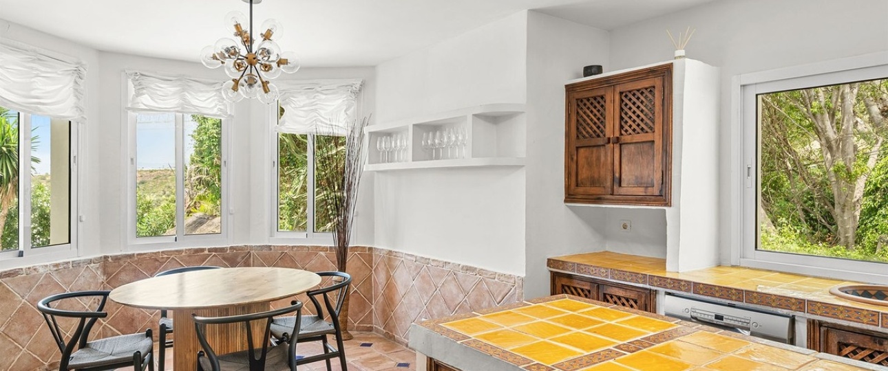Wiederverkauf - Villa - Marbella - El Rosario